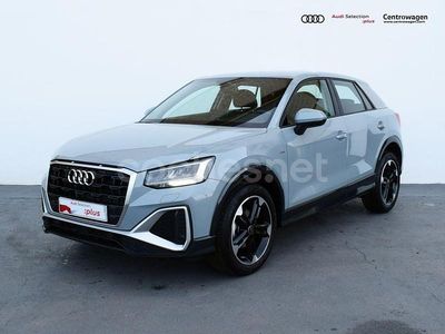 Gris / plata Usado 2025 Audi Q2 S-Line SUV | 30.201 € (Un poco caro)