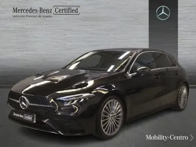 Usado Mercedes A180 AMG line 136 CV (100 kW) 2025 Kosmosblack  met.
