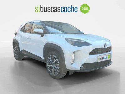 Usado Toyota Yaris Hybrid Plus 120 CV (88 kW) 2022 Negro