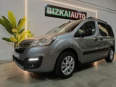 Usado Citroën e-Berlingo XTR 100 CV (73 kW) 2016 Gris / plata Monovolumen