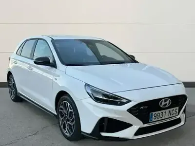 Nuevo Hyundai i30 N Line 96 CV (70 kW) 2025 Blanco Berlina