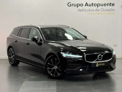 Usado Volvo V60 Momentum 197 HP (144 kW) 2021 Preto Carrinha