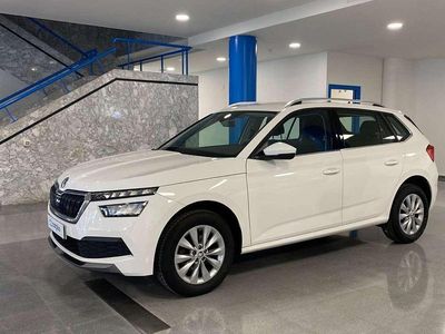 Usado Skoda Kamiq Ambition 110 CV (80 kW) 2021 Blanco SUV