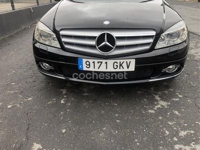 Usado Mercedes C220 Avantgarde 170 CV (125 kW) 2009 Negro Familiar