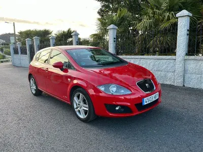 Usado Seat Leon Copa 125 CV (91 kW) 2011 Rojo Utilitario