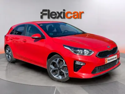 Usado Kia Ceed 120 CV (88 kW) 2019 Rojo Utilitario