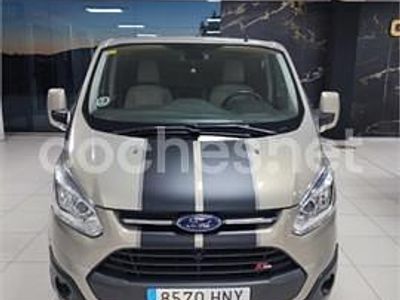 Usado Ford Tourneo Limited 155 CV (114 kW) 2013 Beige Monovolumen