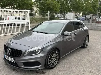 Usado Mercedes A200 AMG line 136 CV (100 kW) 2015 Gris / plata Berlina