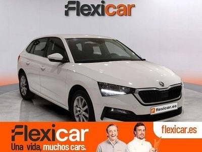 Usado Skoda Scala Ambition 110 CV (80 kW) 2021 Blanco Utilitario