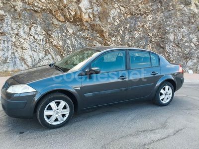 Negro Usado 2005 Renault Mégane II Authentique Berlina | 3800 € (Un poco caro)