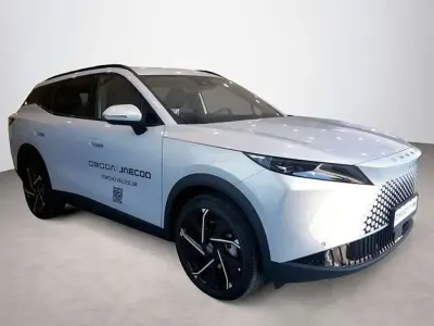 Usado Omoda 7 279 CV (205 kW) 2026 Plateado SUV
