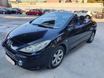 Usado Peugeot 307 CC Sport 136 CV (100 kW) 2007 Negro Descapotable