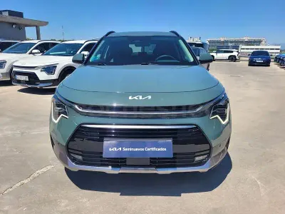 Usado Kia Niro 141 CV (103 kW) 2022 Verde SUV