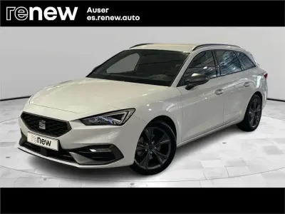 Usado Seat Leon ST FR 110 CV (80 kW) 2023 Blanco Familiar