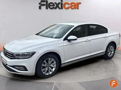 Begagnad VW Passat 150 HK (110 kW) 2021 Vit Sedan