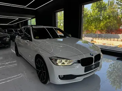 Usado BMW 320 184 CV (135 kW) 2013 Blanco Familiar