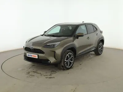 Usado Toyota Yaris Cross Style 116 CV (85 kW) 2021 Verde SUV