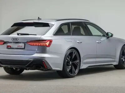 Usado Audi RS6 600 CV (441 kW) 2022 Plateado Familiar