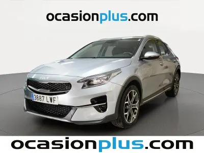 Usado Kia XCeed 120 CV (88 kW) 2022 Gris plata SUV