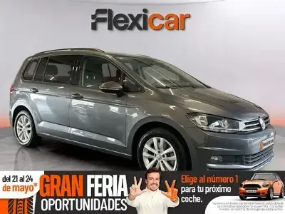 Usado VW Touran Advance 115 CV (84 kW) 2019 Blanco Monovolumen