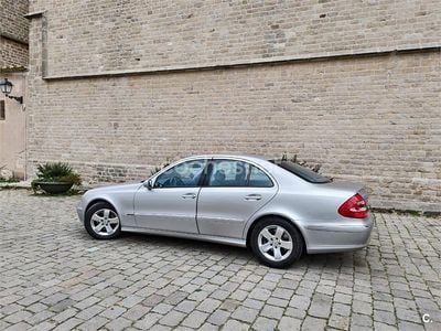 Gris / plata Usado 2003 Mercedes E320 Avantgarde Berlina | 3800 € (Super precio)