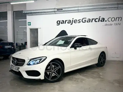 Usado Mercedes C220 194 CV (142 kW) 2018 Blanco Coupe
