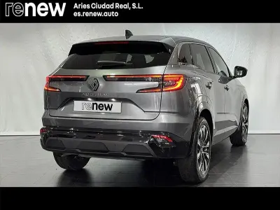 Begagnad Renault Austral Techno 160 HK (117 kW) 2024 Grå SUV