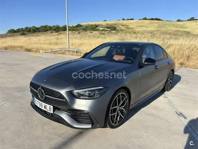 Usado Mercedes C220 200 CV (147 kW) 2023 Gris / plata Berlina