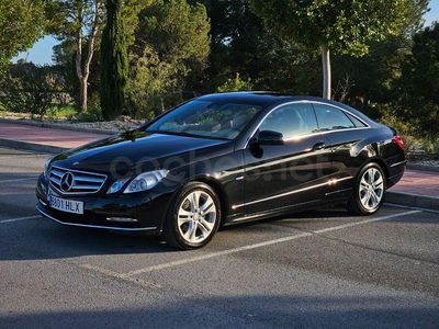 Usado Mercedes E220 Elegance 170 CV (125 kW) 2012 Negro Coupe