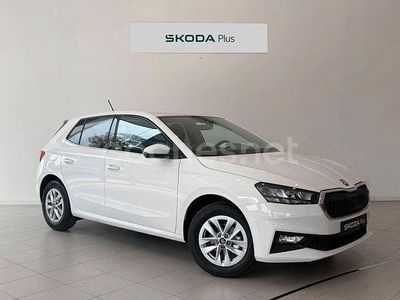 Usado Skoda Fabia Selection 95 CV (69 kW) 2024 Blanco Berlina