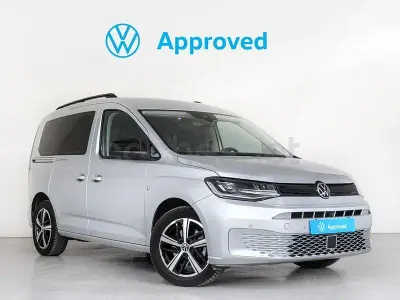 Usado VW Caddy California 102 CV (75 kW) 2025 Gris / plata Monovolumen