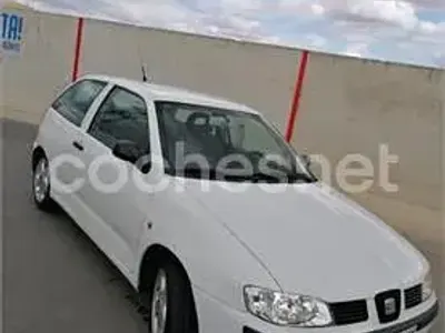 Usado Seat Ibiza 75 CV (55 kW) 2001 Blanco Utilitario