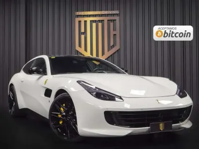 Usado Ferrari GTC4Lusso 690 CV (507 kW) 2020 Blanco Familiar
