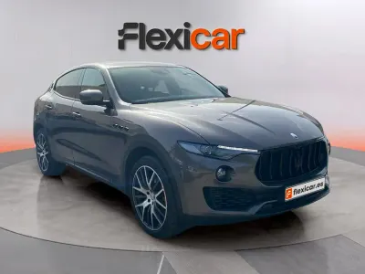 Usado Maserati Levante 275 CV (202 kW) 2020 Marrón SUV
