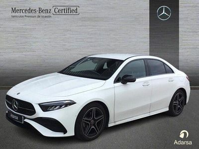 Usado Mercedes A180 AMG line 116 CV (85 kW) 2025 Blanco polar Berlina
