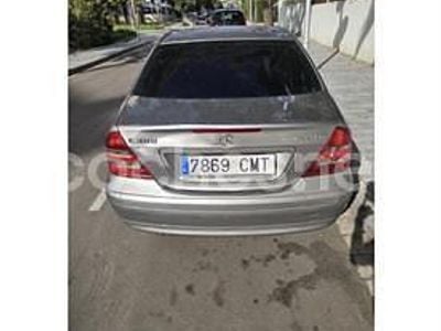 Usado Mercedes C180 Elegance 143 CV (105 kW) 2003 Gris / plata Berlina