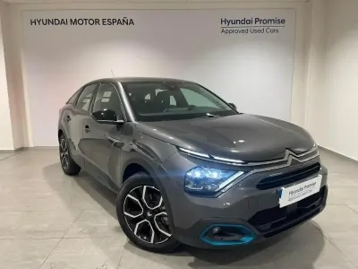 Usado Citroën e-C4 Feel 100 kW (136 CV) 2023 Gris/plata