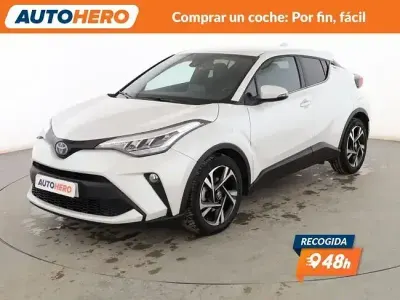 Begagnad Toyota C-HR Advance 122 HK (89 kW) 2022 Vit SUV