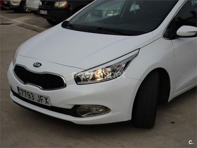 Usado Kia Ceed GT 90 CV (66 kW) 2015 Blanco Berlina