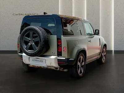 Usado Land Rover Defender SE 400 CV (294 kW) 2021 Verde SUV