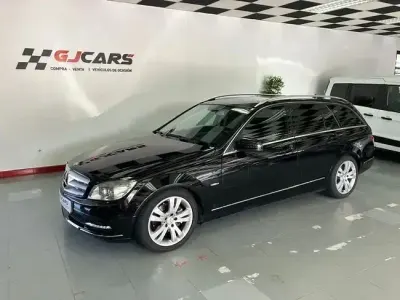 Usado Mercedes C220 170 CV (125 kW) 2011 Negro Familiar