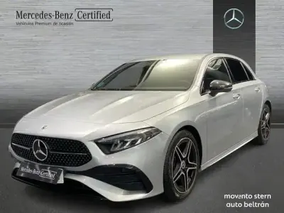 Usado Mercedes A200 150 CV (110 kW) 2025 Gris Utilitario