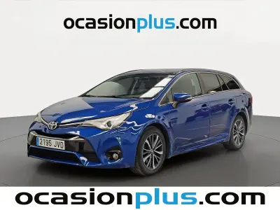 Käytetty Toyota Avensis
