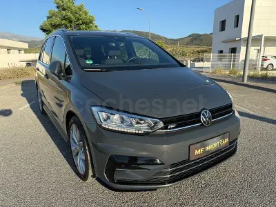 Usado VW Touran R-line 150 CV (110 kW) 2023 Gris / plata Monovolumen