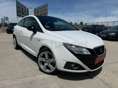 Usado Seat Ibiza SC Sport 105 CV (77 kW) 2010 Blanco Utilitario