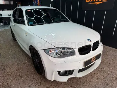 Usado BMW 116 Comfort Edition 122 CV (89 kW) 2009 Blanco Utilitario