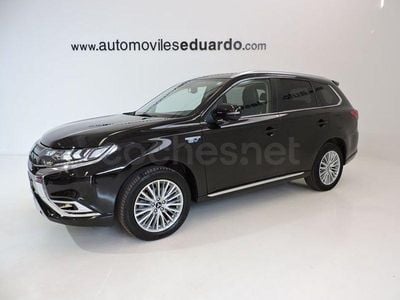 Usado Mitsubishi Outlander P-HEV 224 CV (164 kW) 2021 Negro SUV