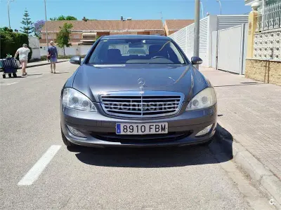 Usado Mercedes S500 306 CV (225 kW) 2006 Gris / plata Berlina