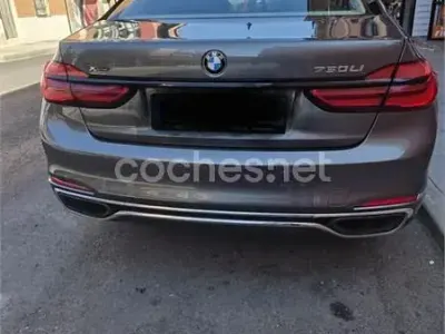 Usado BMW 750L 450 CV (330 kW) 2015 Gris / plata Berlina