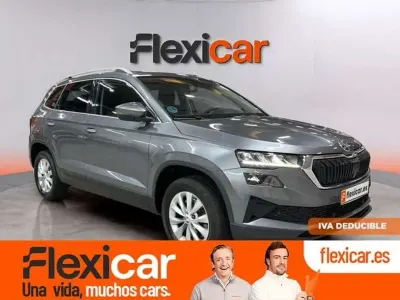 Usado Skoda Karoq Selection 150 CV (110 kW) 2024 Gris SUV